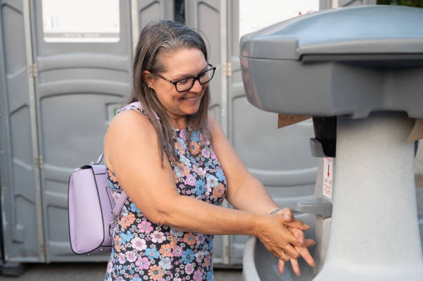 Best Luxury portable toilet rental  in Wabasso, FL